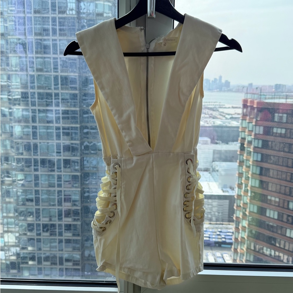 Hot & Delicious Cream Apparel